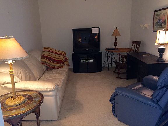 4th image of 1024 New Winsor Loop