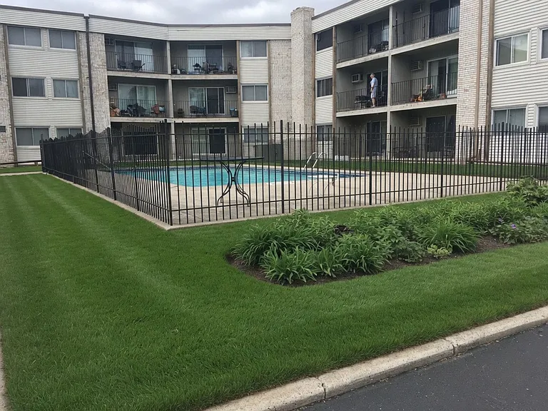 8935 Old Cedar Ave S #202 — Photo 21