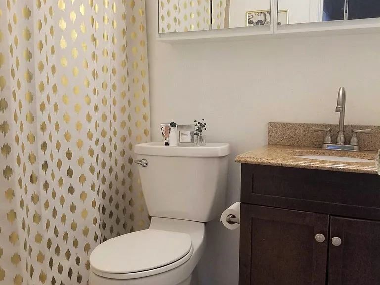 85 N Ogden St — Photo 16