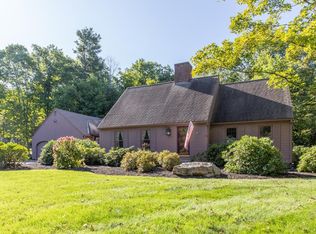 36 Lindahl Rd, Bedford, NH 03110