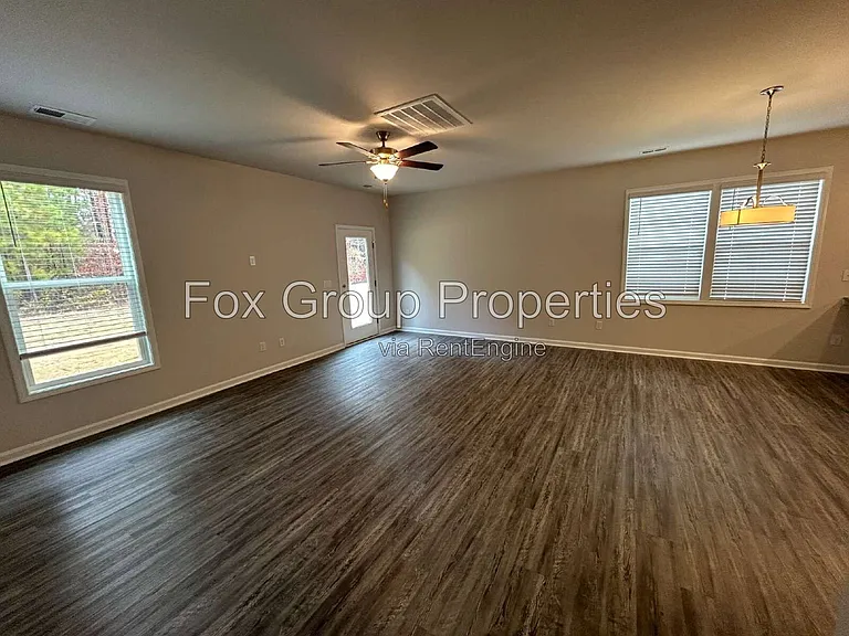 8236 McCormick St — Photo 6