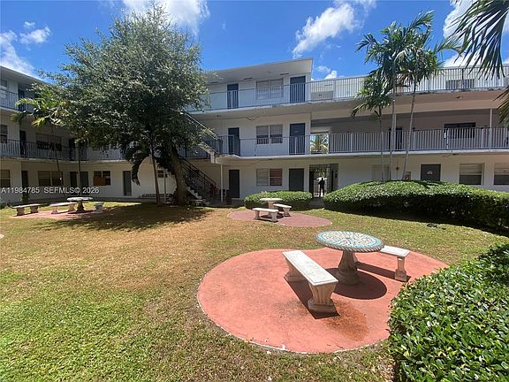 3rd image of 13700 NE 6th Ave APT 209