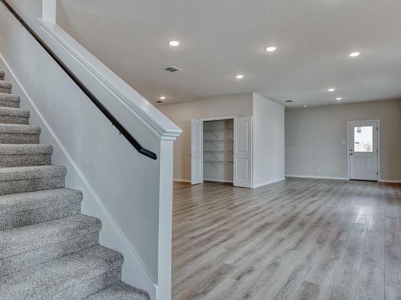 Hennersby Hollow - McKinney Interior Image 3