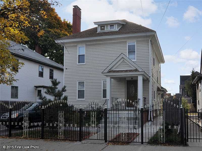 2nd image of 64 Adelaide Ave