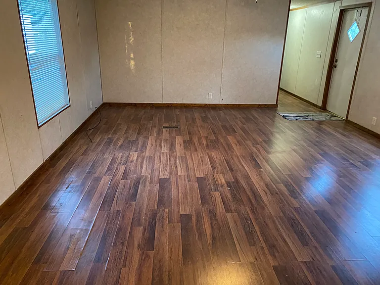 127 Rolleigh Rd W #10 — Photo 2