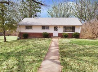 131 Shirley Ln, Ballwin, MO