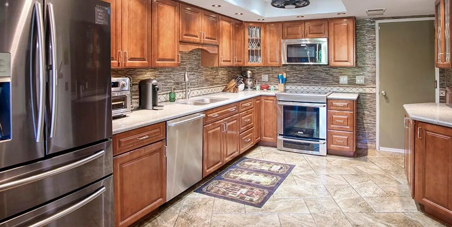 7834 E Mackenzie Dr — Photo 3