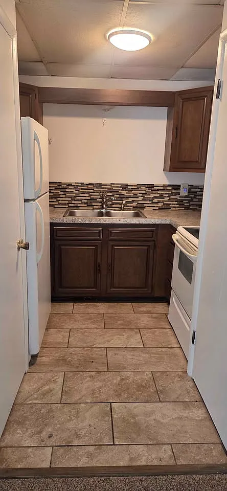 1 bed, 700 sqft, $1,350 — Photo 4