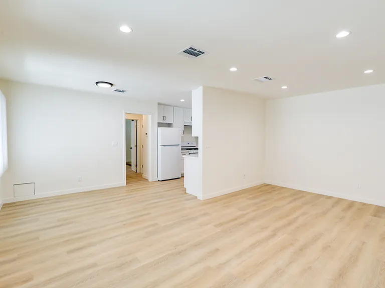 606 N 6th St #E — Photo 1