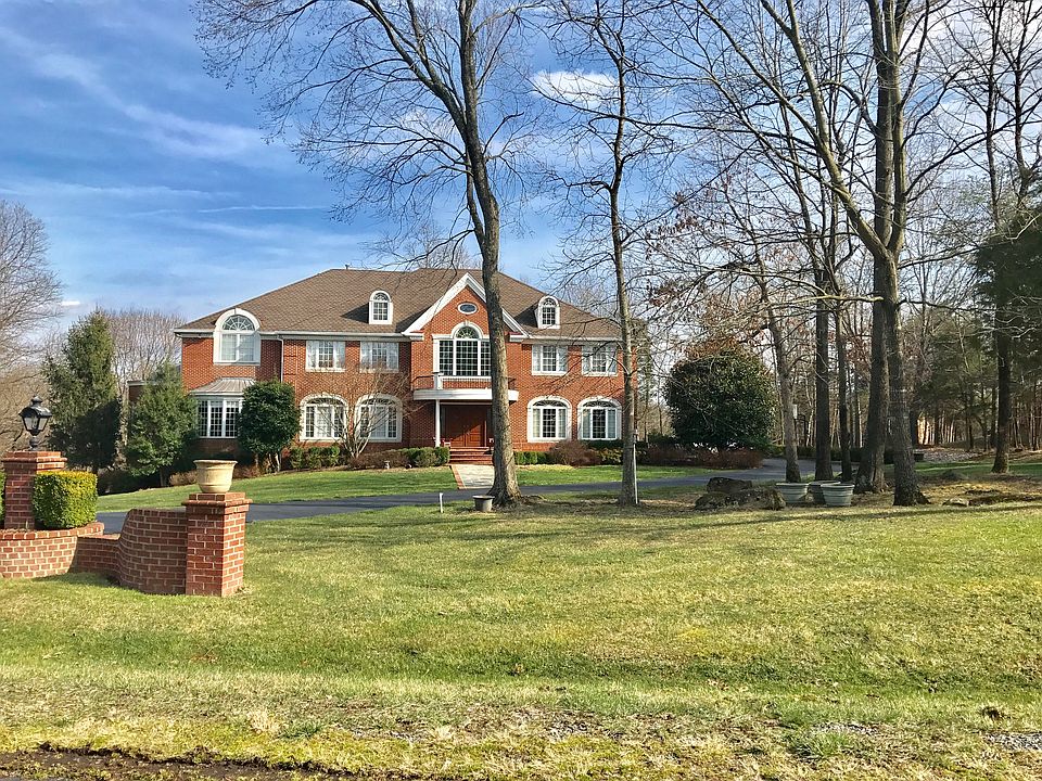 1st image of 15408 Kentwell Cir