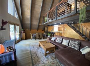 10706 Torrey Pine Rd, Truckee, CA 96161