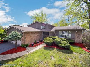 5119 Riverside Dr, Richton Park, IL 60471