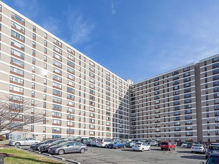 4600 Duke St #701 — Photo 28