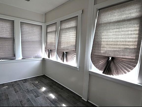 5th image of 8538 S Kingston Ave #1