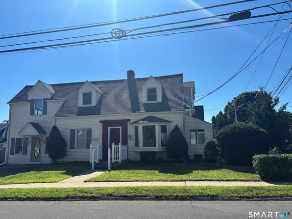 105 Welchs Point Road, Milford, CT 06460