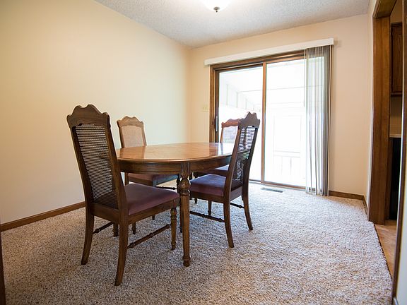 3rd image of 2243 SE Stinson Dr