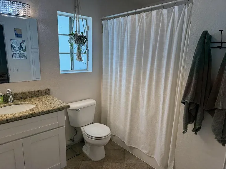 4817 Bella Pacific Row — Photo 16