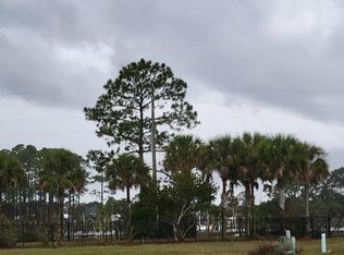 119 S Mariners Way, Carrabelle, FL 32322