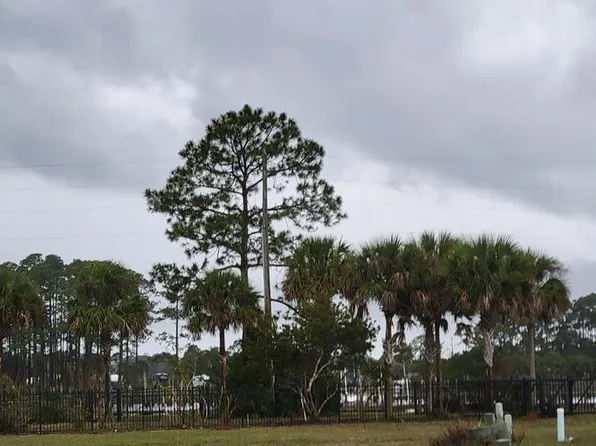 119 S Mariners Way, Carrabelle, FL 32322