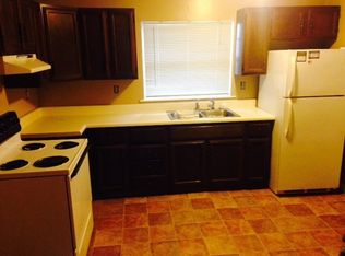 515 Hickory Ln #B, Monticello, IN 47960