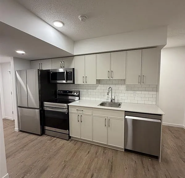1271 Keswick Dr SW — Photo 9