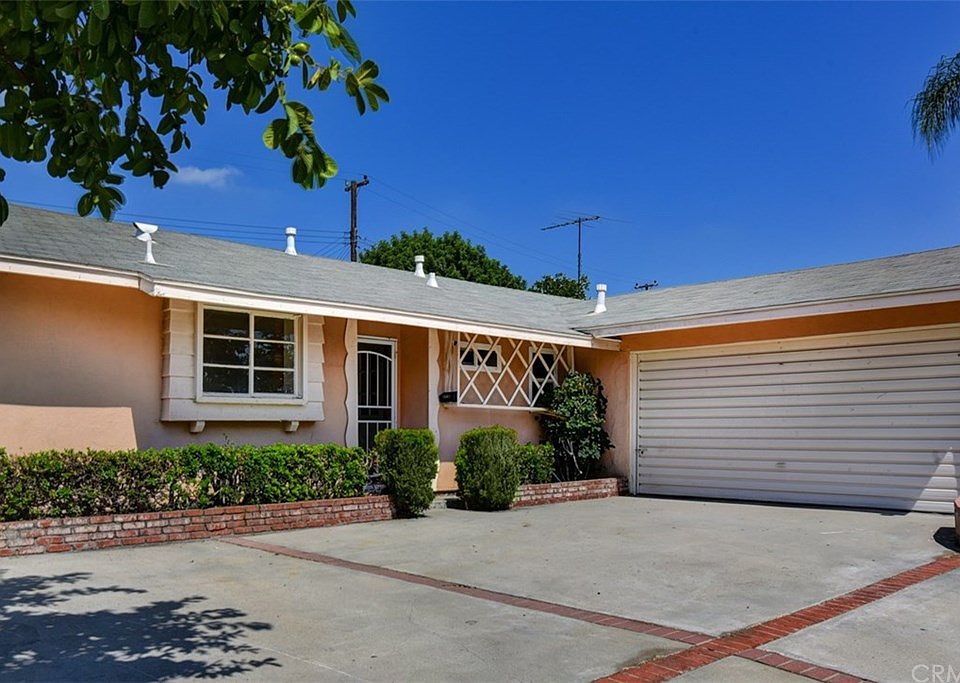 1st image of 15411 Calverton Dr