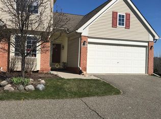 4311 Willow View Ct, Howell, MI 48843