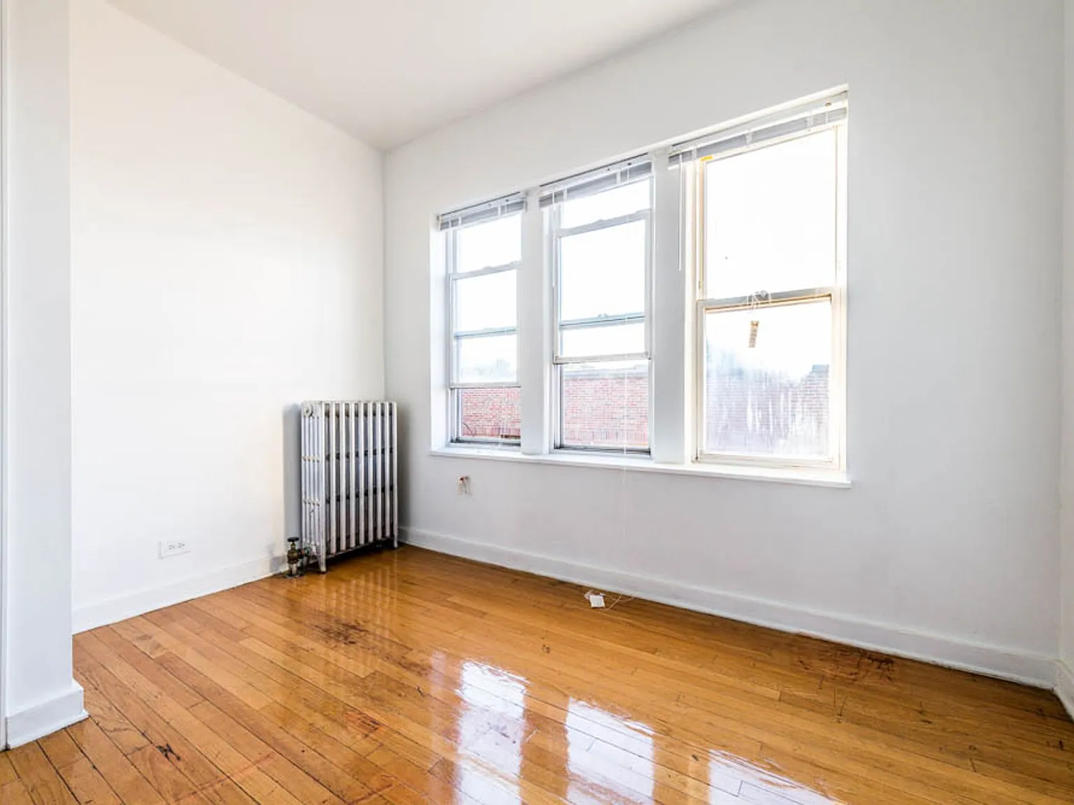 8200 S Ingleside — Photo 4