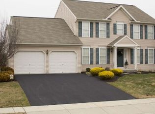 107 Running Creek Dr, Sinking Spring, PA 19608