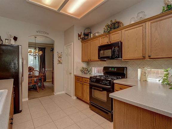5th image of 4911 Mission Lake Ct