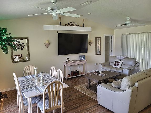 4th image of 67 White Marsh Ln