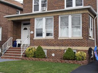 382 Abbott Ave, Ridgefield, NJ 07657