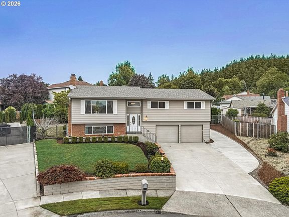 4th image of 2755 SW Angeline Ct