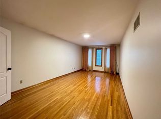 31 Dundee Cres, Markham, ON L3R8Y6