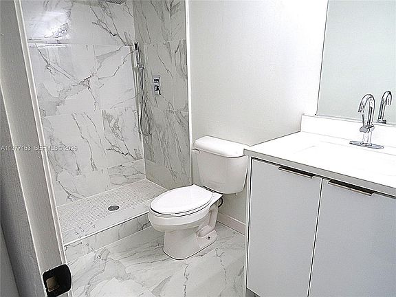 4th image of 3591 Inverrary Dr APT 203