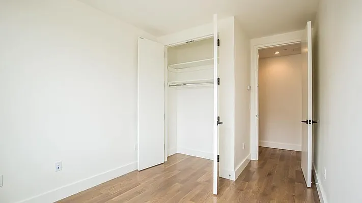 Rented by Nooklyn NYC LLC | media 32