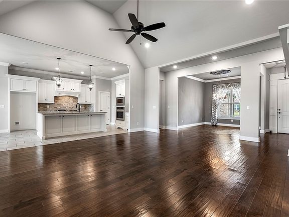 2nd image of 4505 W Canopy Meadows Dr