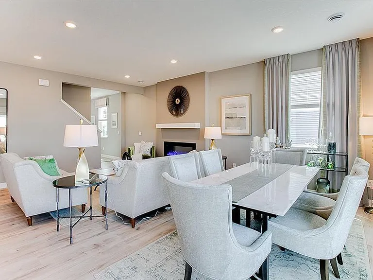 126XX Erskin Cir NE — Photo 10