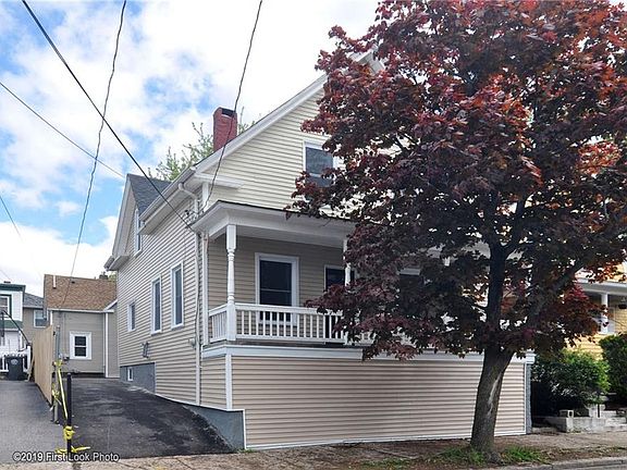 4th image of 151 Narragansett St