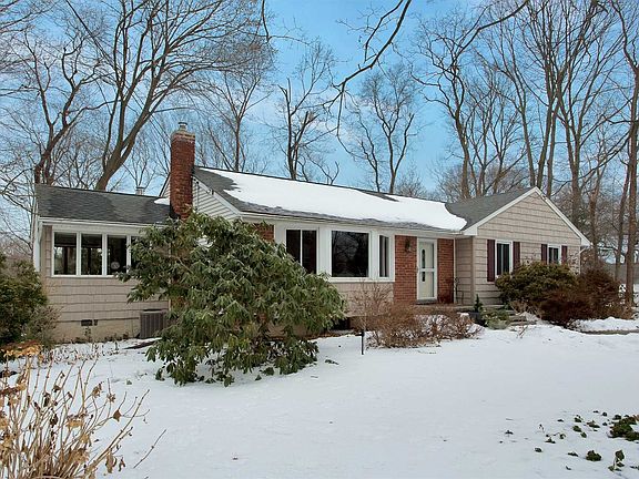2nd image of 23 Whitehall Dr
