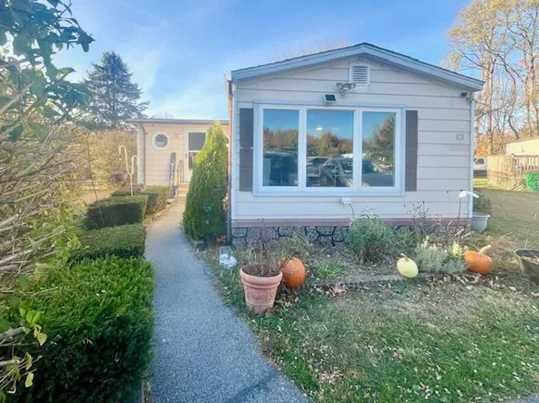 621 Sheafe Road #101, Poughkeepsie, NY 12601