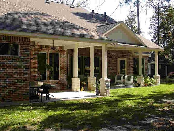 Rear patio overlooks golf course