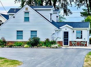 2119 Lake Rd, Youngstown, NY 14174