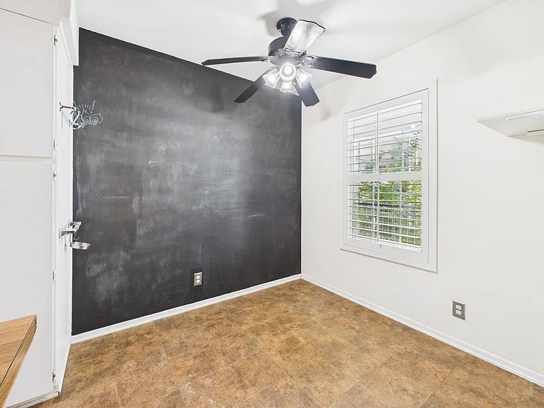 910 Duncan Ln #26 — Photo 15