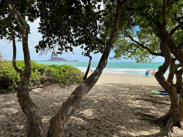 228 Mookua St #B, Kailua, HI 96734