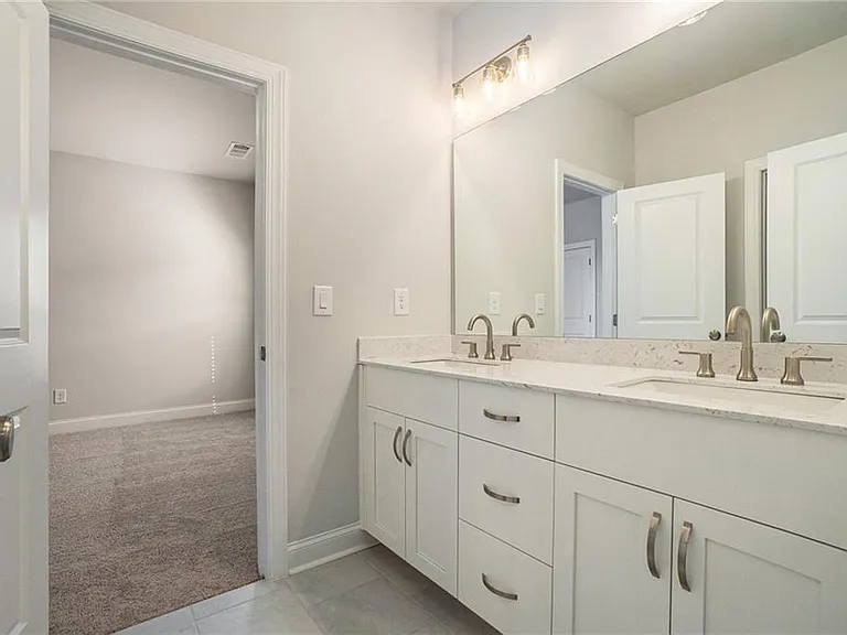 106 Basil St — Photo 17