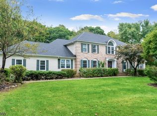 6 Yorkshire Dr, Hackettstown, NJ 07840