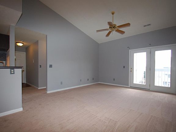 2nd image of 160 Herrington Ct APT 12