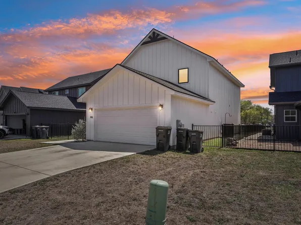 416 Stagecoach Trl, San Marcos, TX 78666