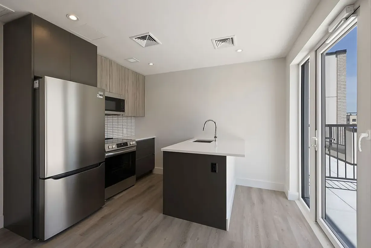 49 Veronica Place — Photo 2